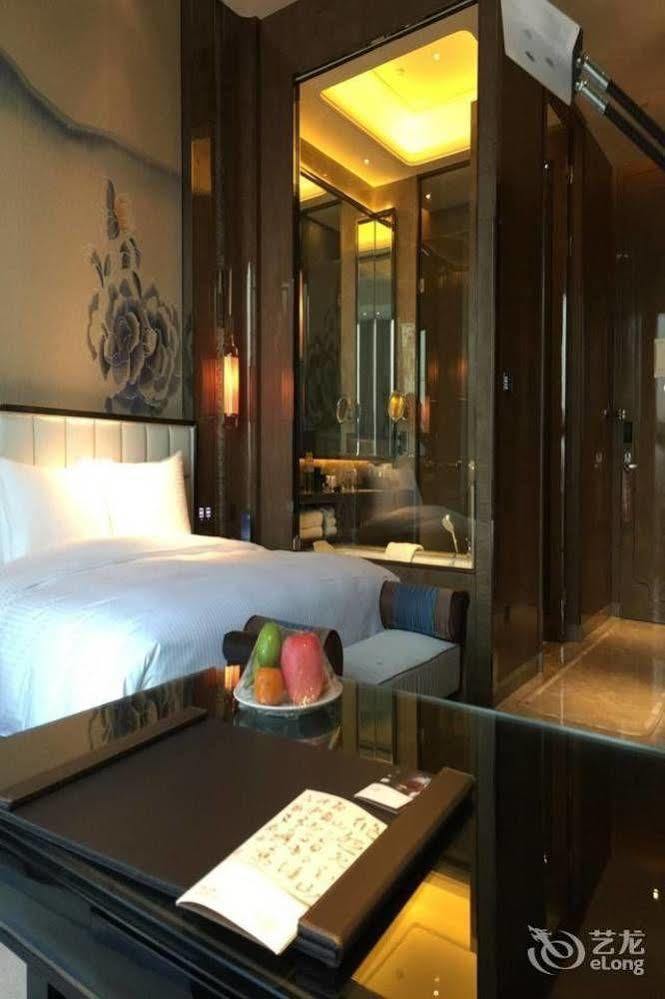 Hotel Wanda Vista Kunming Exterior foto